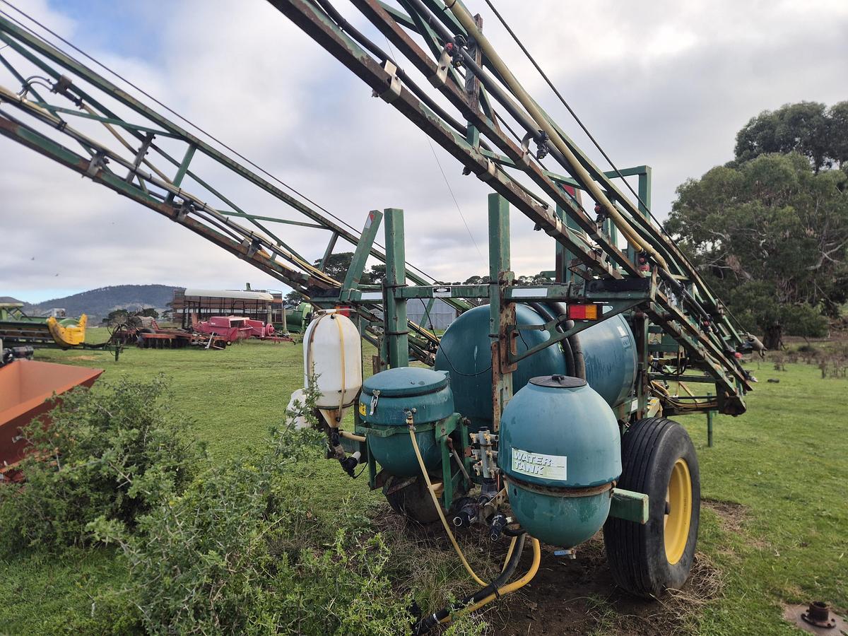Used Goldacres Boom Sprayer