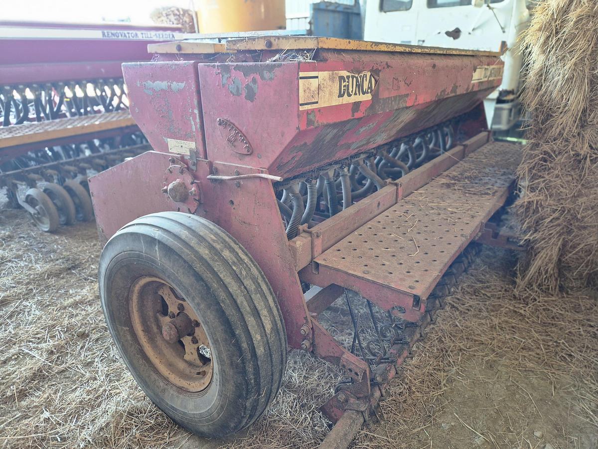 Used Duncan 3m Tyne Drill with trailer