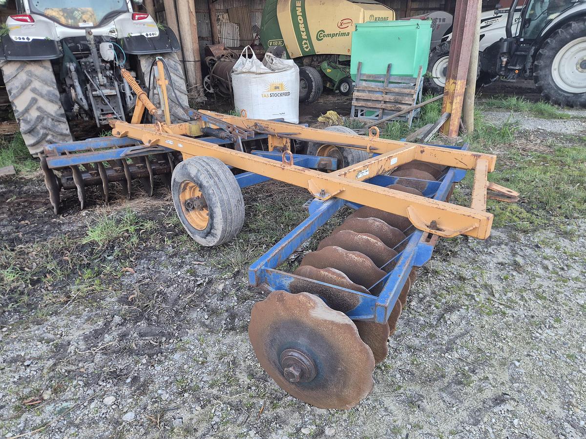 Used Delmade 750 Series 28 Plate Wheeled Offset Discs