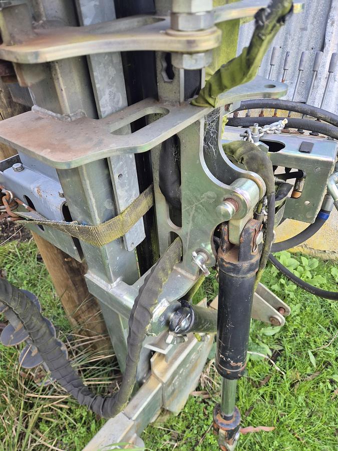 Used El-Gra 50 Post Driver