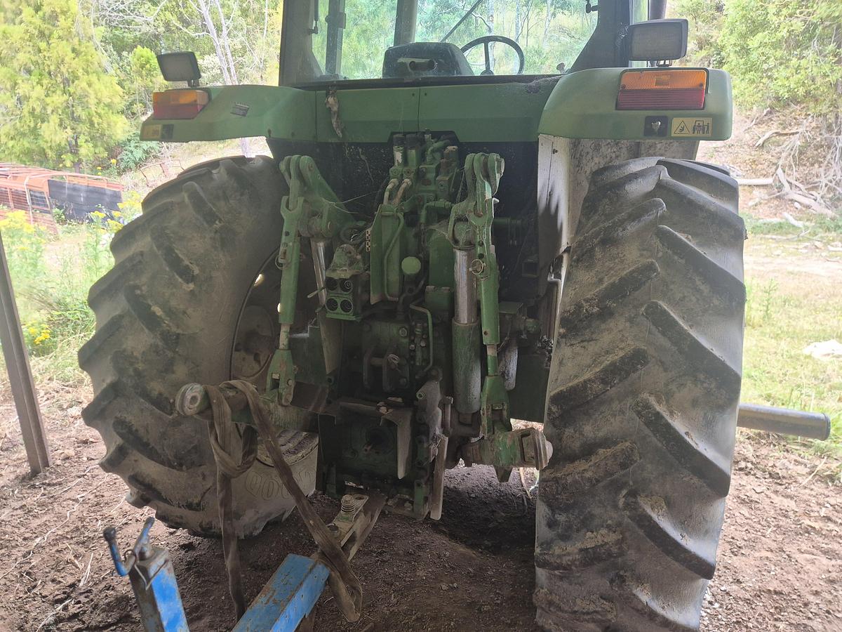 Used John Deere 7800
