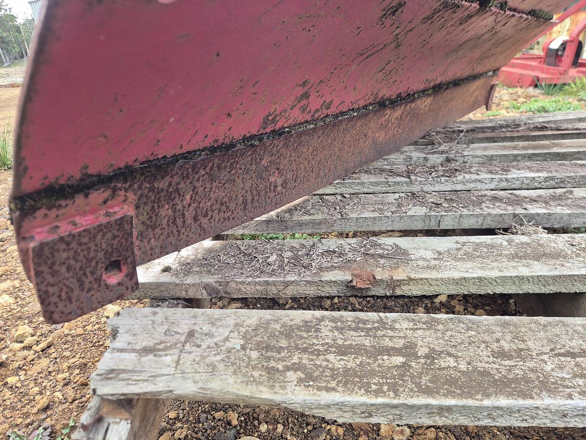 Used Massey Ferguson  6ft Adjustable Grader Blade