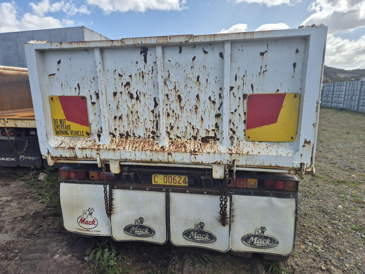 Used Superdog Trailer