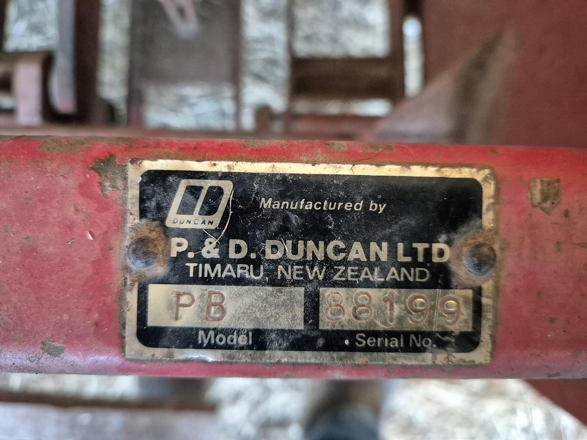 Used Duncan 3m Tyne Drill with trailer