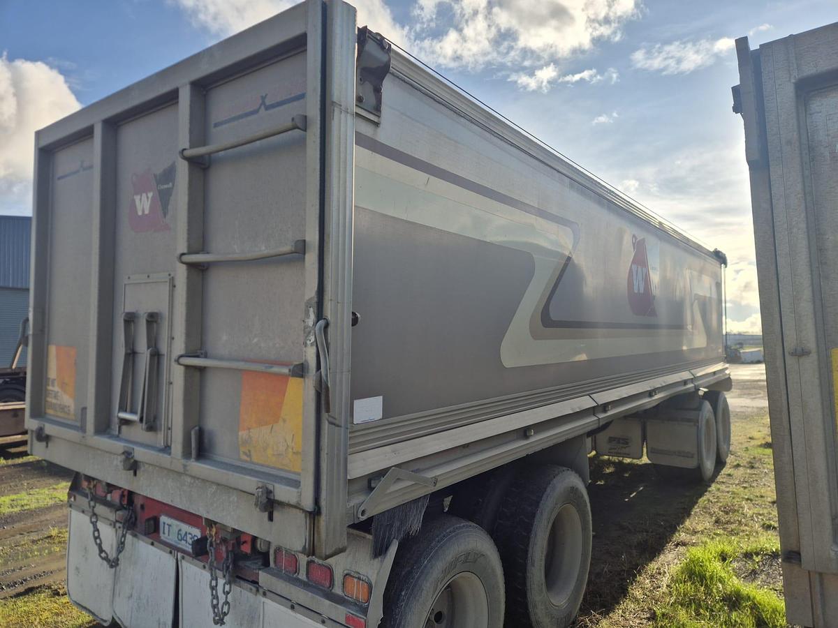 Used 2007 Hamelex Quad Dog Tipper Trailer