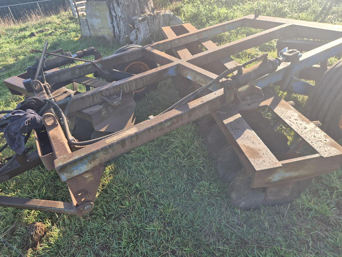 Used Grizzly LG 24 Plate Offset Discs