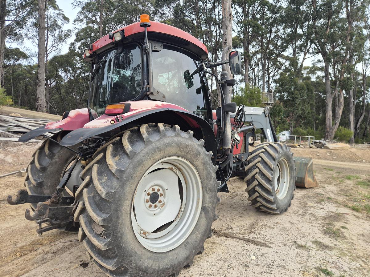 Used 2003 Case Maxxum 125