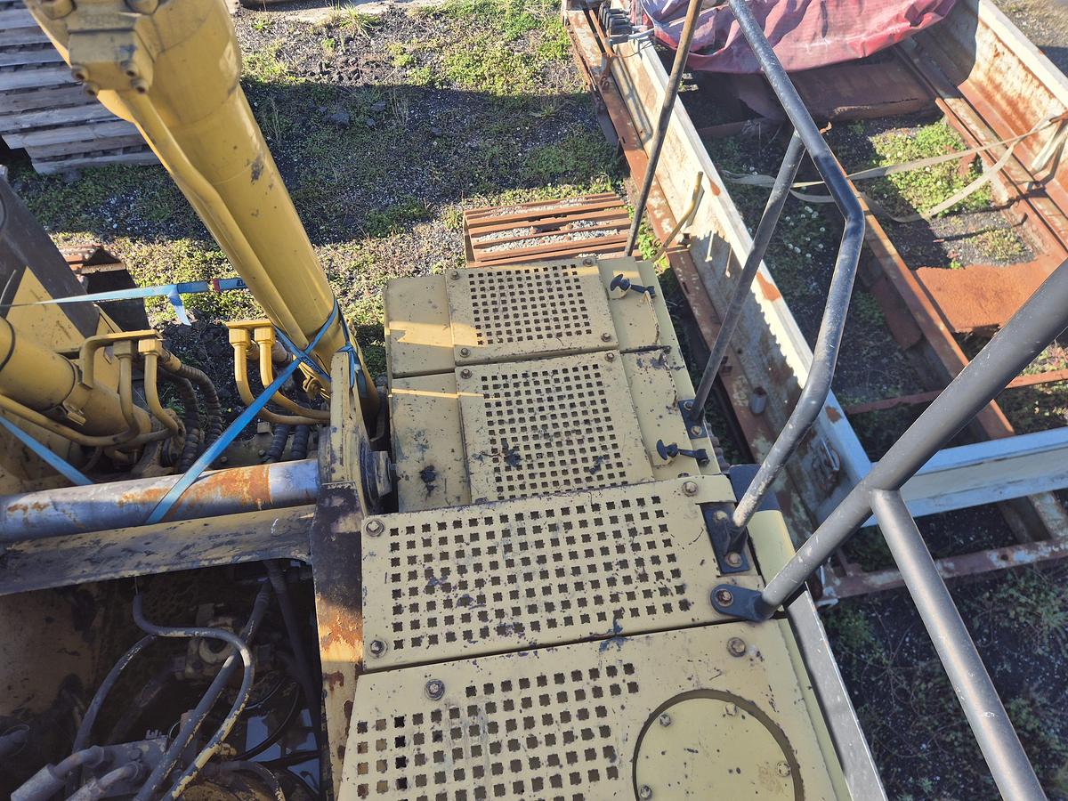 Used Caterpillar  325 Excavator