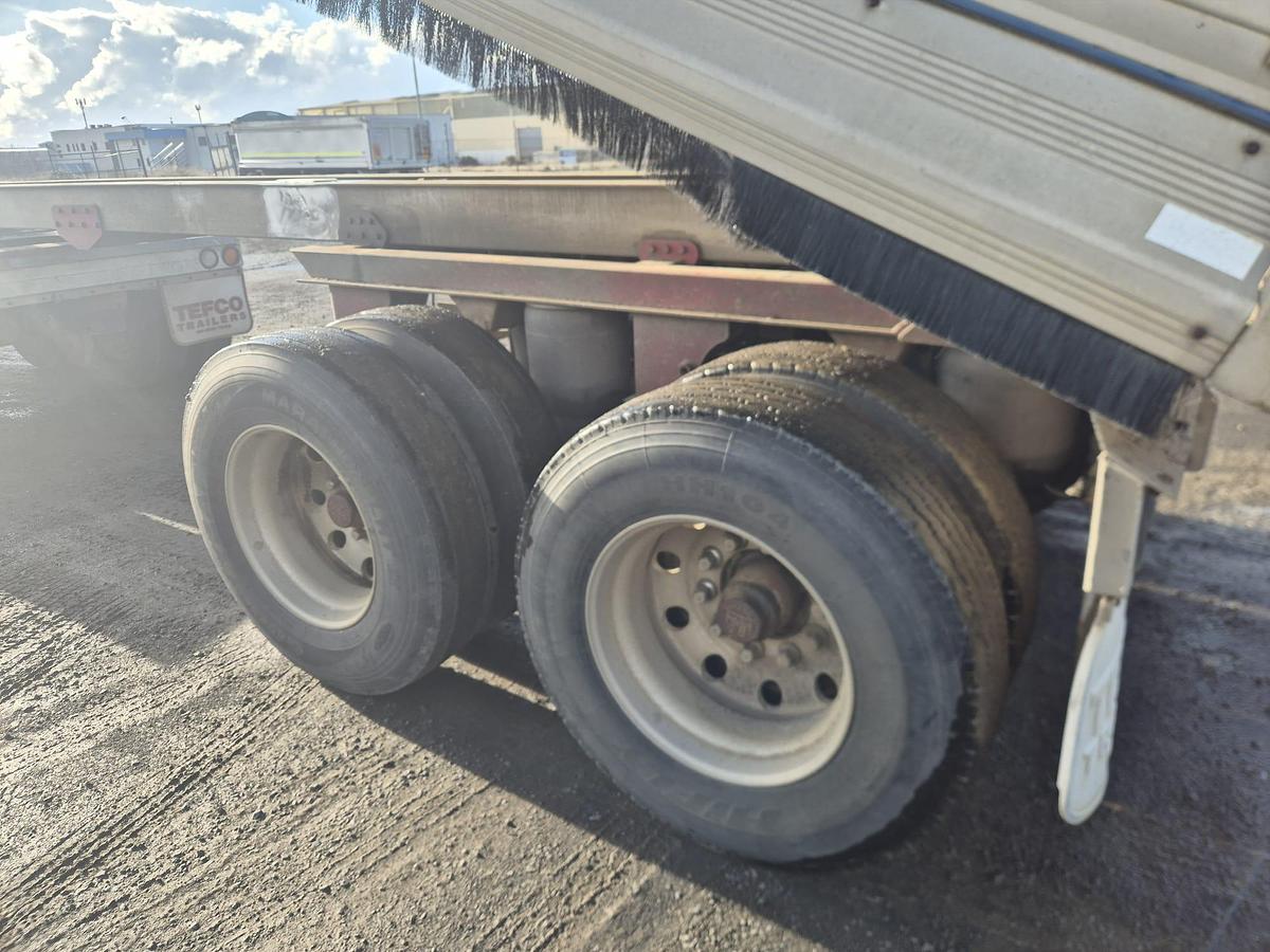 Used 2010 Tefco Quad Dog Tipper Trailer