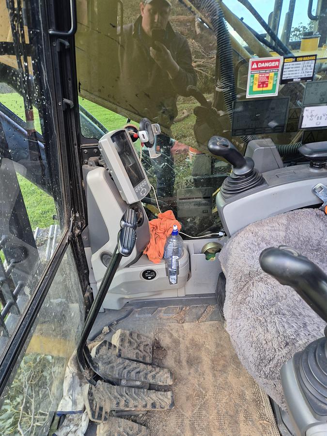 Used Caterpillar 324EL