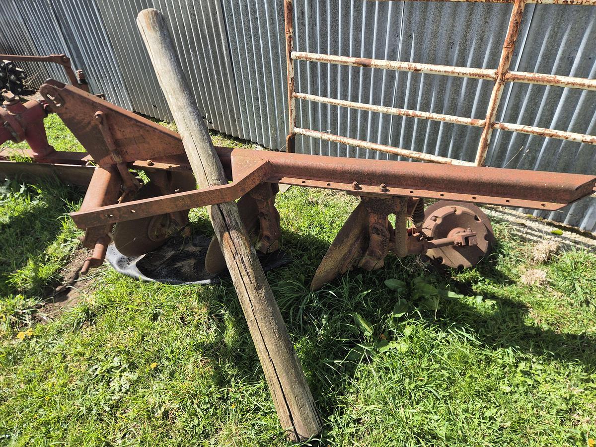 Used International A1-41 3 Furrow Disc Plough