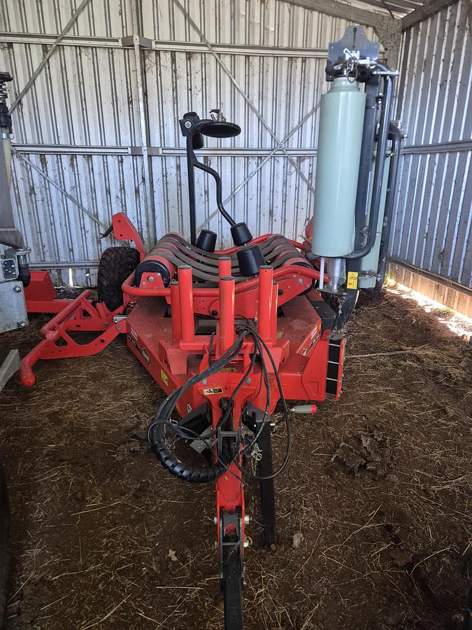 Used Kuhn RW1610 Silage Wrapper