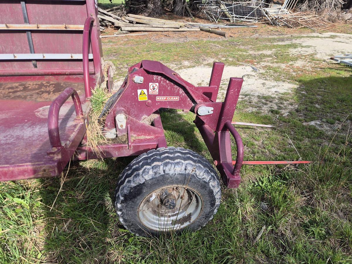 Used Giltrap SLR Bale Feeder