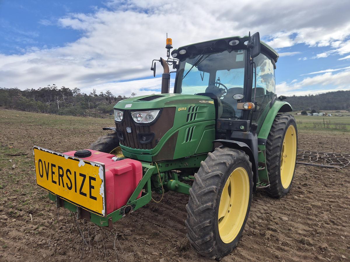 Used 2013 John Deere 6105R