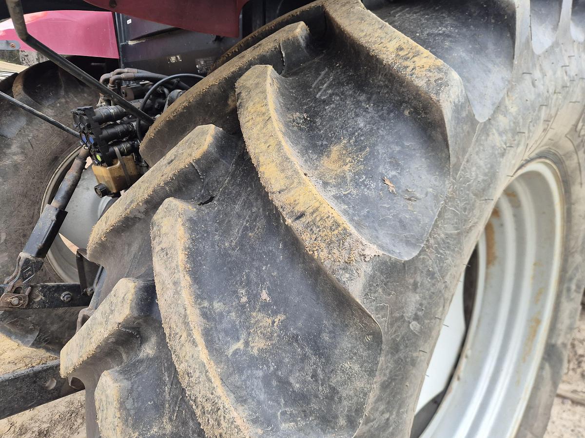 Used 2003 Case Maxxum 125 Loader Tractor