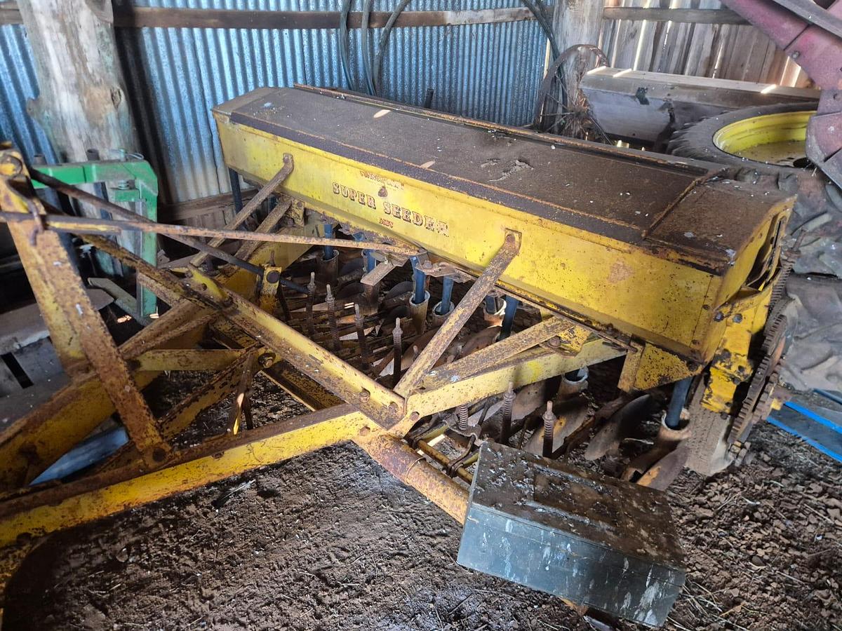 Used Conner Shea 14 Run Disc Seed Drill