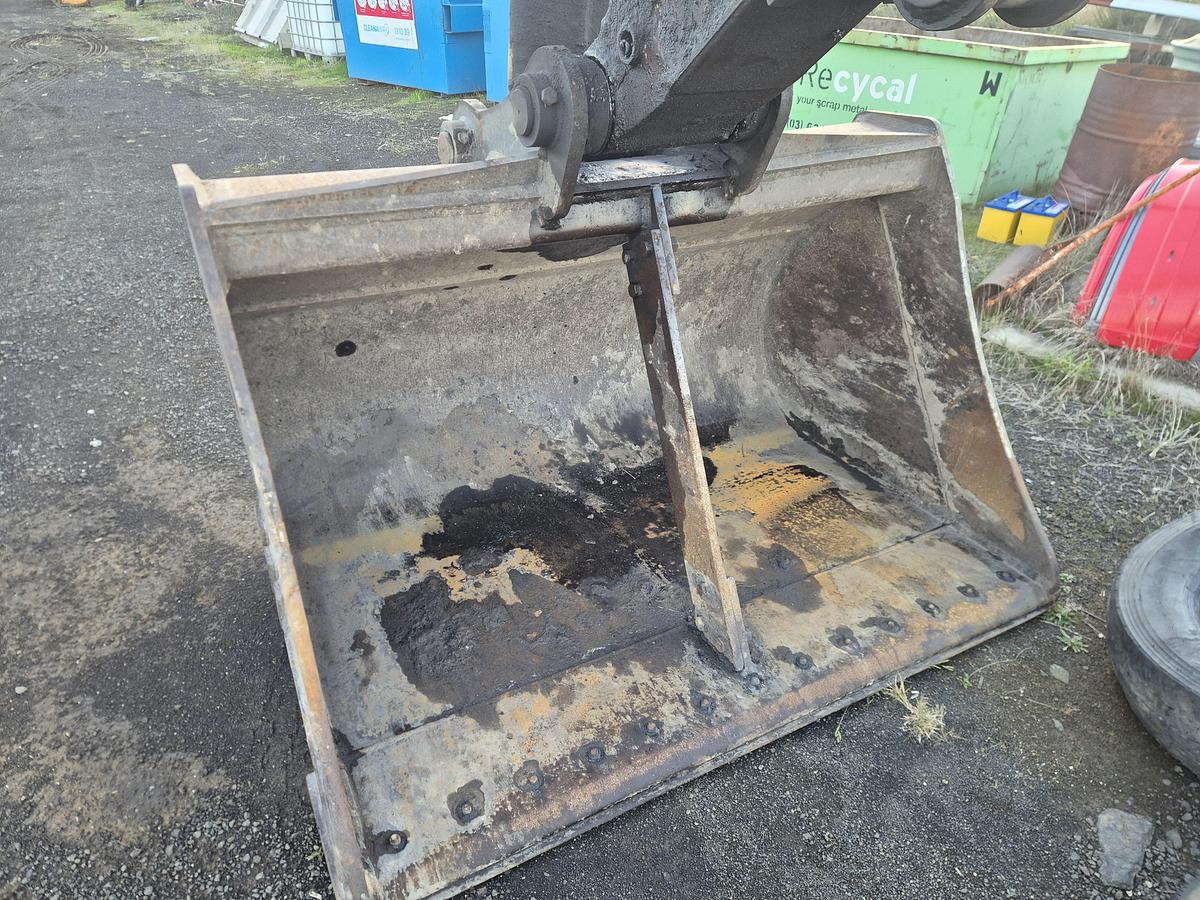 Used Komatsu  PC300-6 Excavator