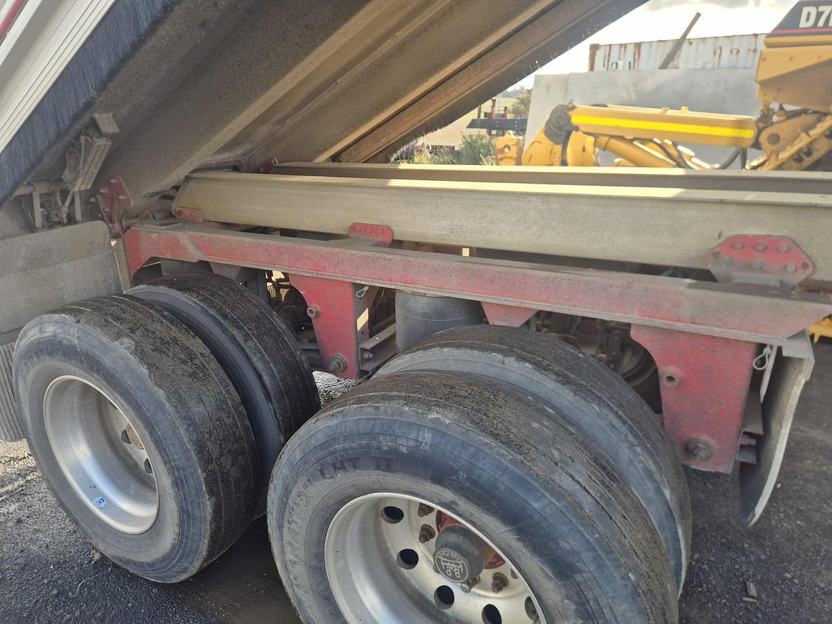 Used 2014 Tefco Quad Dog Tipper Trailer