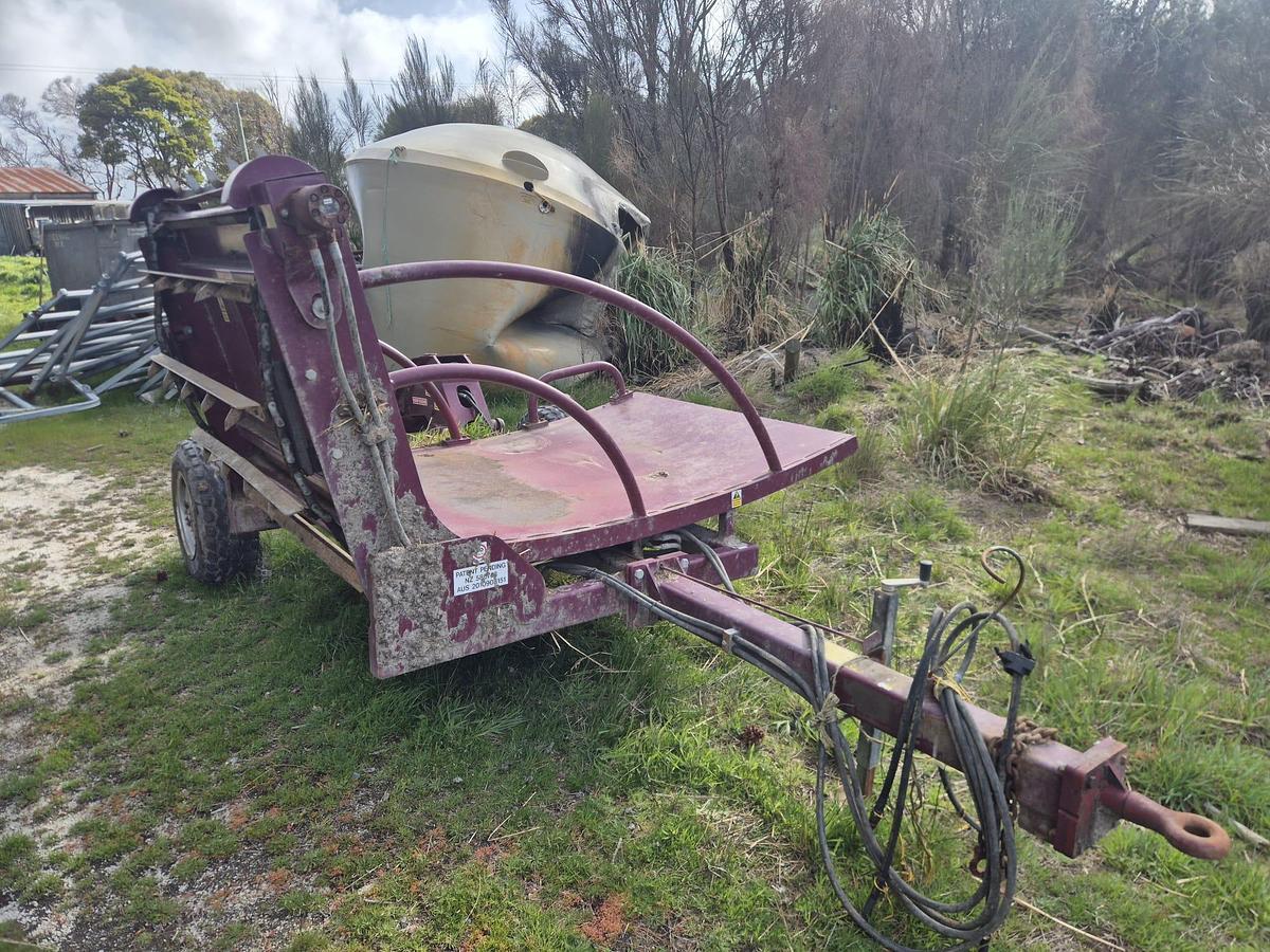 Used Giltrap SLR Bale Feeder