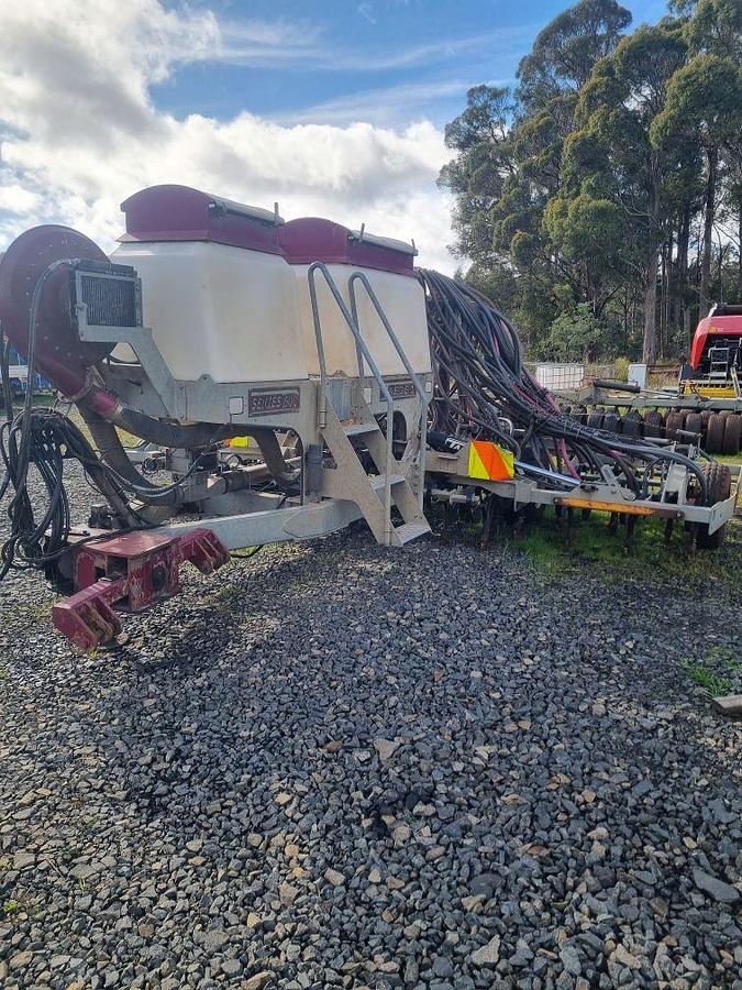 Used Taege Airseeder AS600 Series