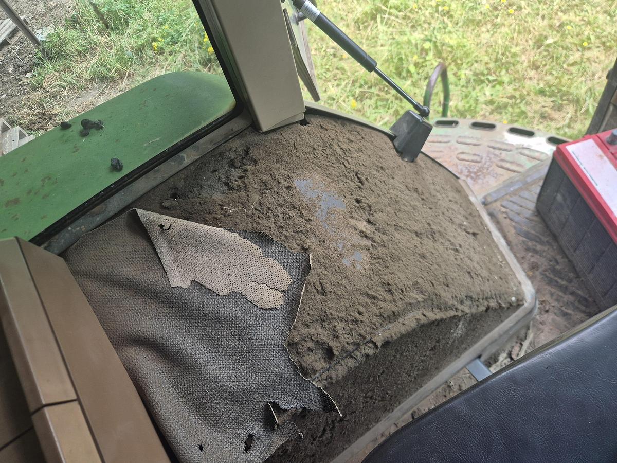 Used John Deere 7800