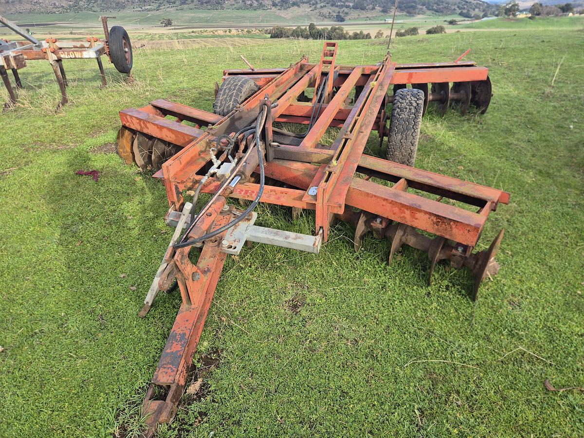 Used Jarrett 28 Plate Wheeled Offset Discs