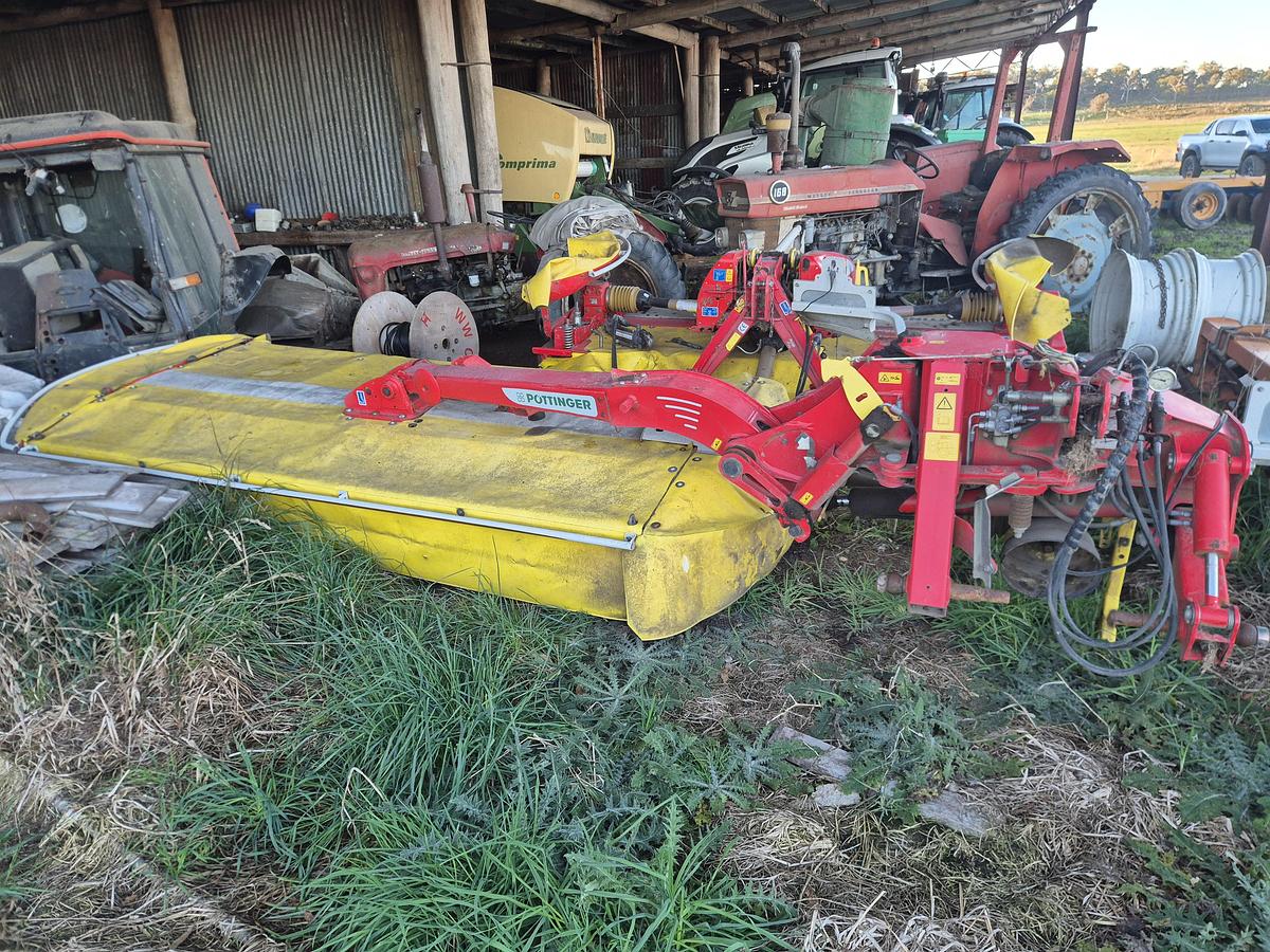 Used 2017 Pottinger Novacat 352V Hay Mower