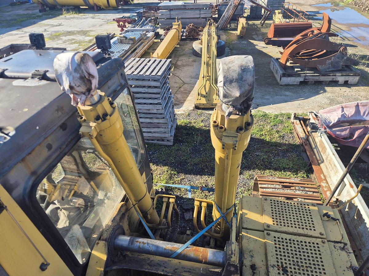 Used Caterpillar  325 Excavator