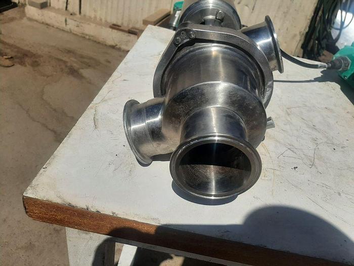 Used Valve, Shut-Off, 2-1/2", 316L Stainless Steel, Tri-Clover, Model 761-21 #S744654