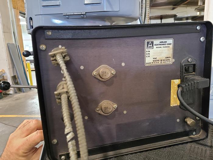 Used Bridgeport 1HP Milling Machine Digital Read Out Chrome Ways Vise Lube