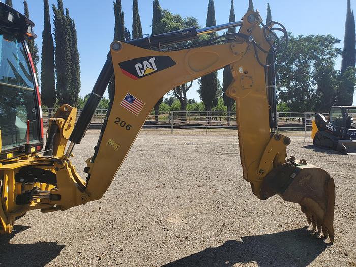 Used 2014 CAT 420F it