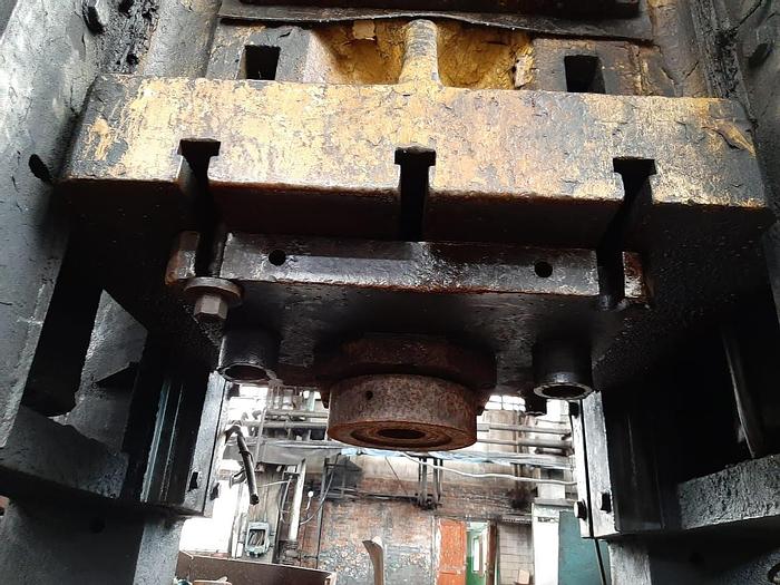 Used Press Trimming K9538