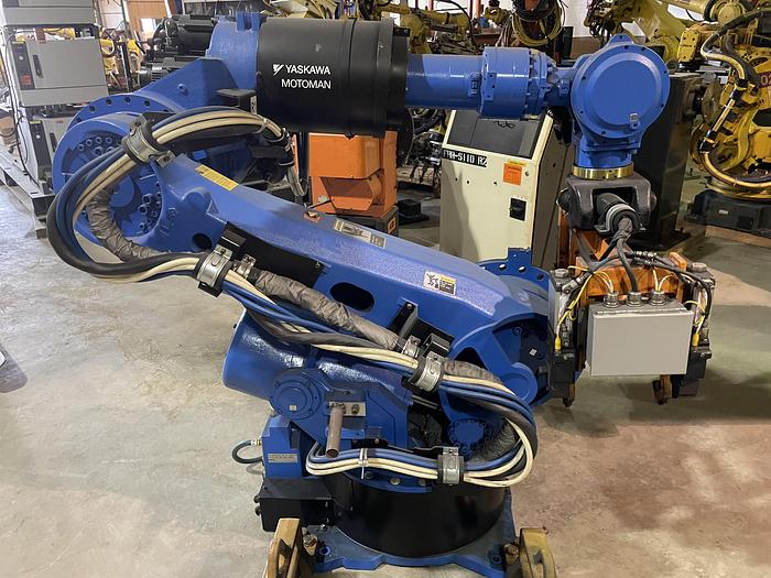 Used 2011 YASKAWA MOTOMAN ES165D 6 AXIS CNC ROBOT WITH DX100 CONTROLLER