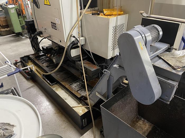 Gebruikt 2003 Leadwell V-40