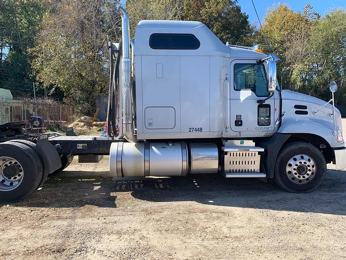 Used 2013 MACK CXU613