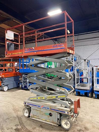 Used 2011 SKYJACK SJIII3219