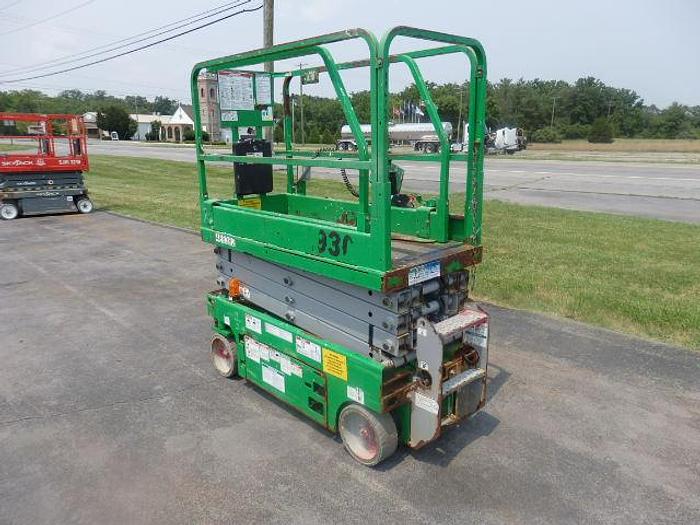 Used 2012 GENIE GS-1930 2WD DC Scissor Lift