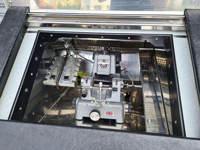 Used Bright OTF Cryostat