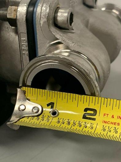 Used ITT Pure-FLO 1.5-316L-RA20MAX-CWP150 Diaphragm Valve w/ 1 1/2" Sanitary Fittings