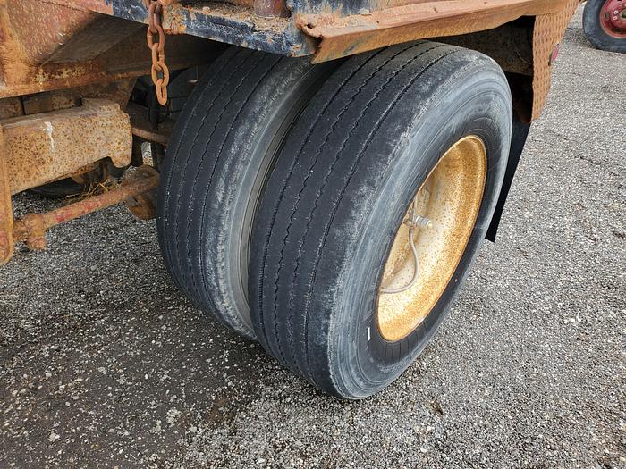 Used 40' Delta Container / Chassis Trailer - 3 Axle