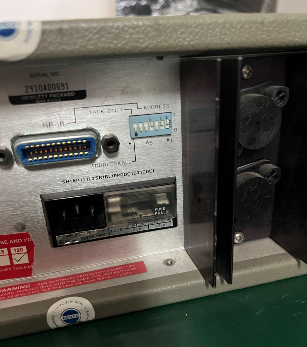 Used HP 5370B UNIVERSAL TIME INTERVAL COUNTER