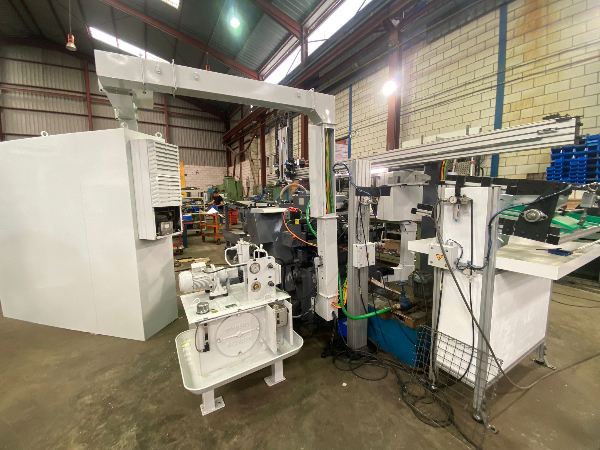 Usado 1997 ESTARTA 323 CNC Rectificadoras sin centros #4427