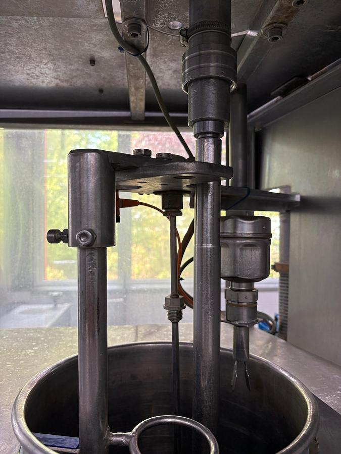 Gebraucht 1998 Ferrum FK10E Rotations-Kolbenfüller / volumetrische Füllmaschine mit 10 Füllstationen