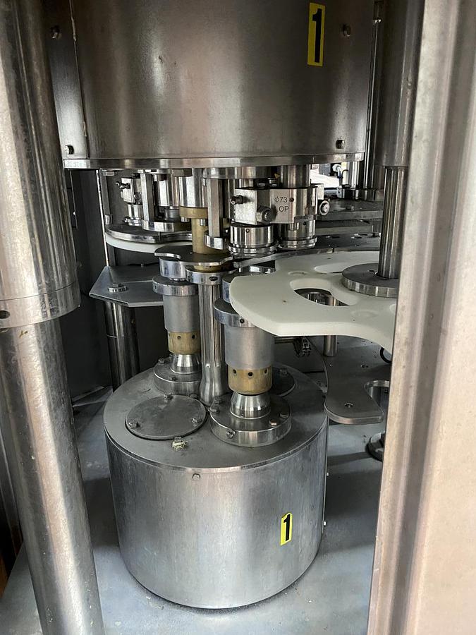 Used 2018 Lubeca LW602 Dosenverschließmaschine