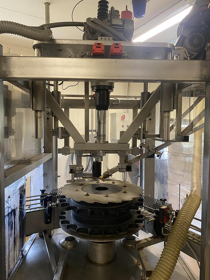 Used Abfüll- und Verpackungsanlage für Essig/Öl in Kunststoffflaschen