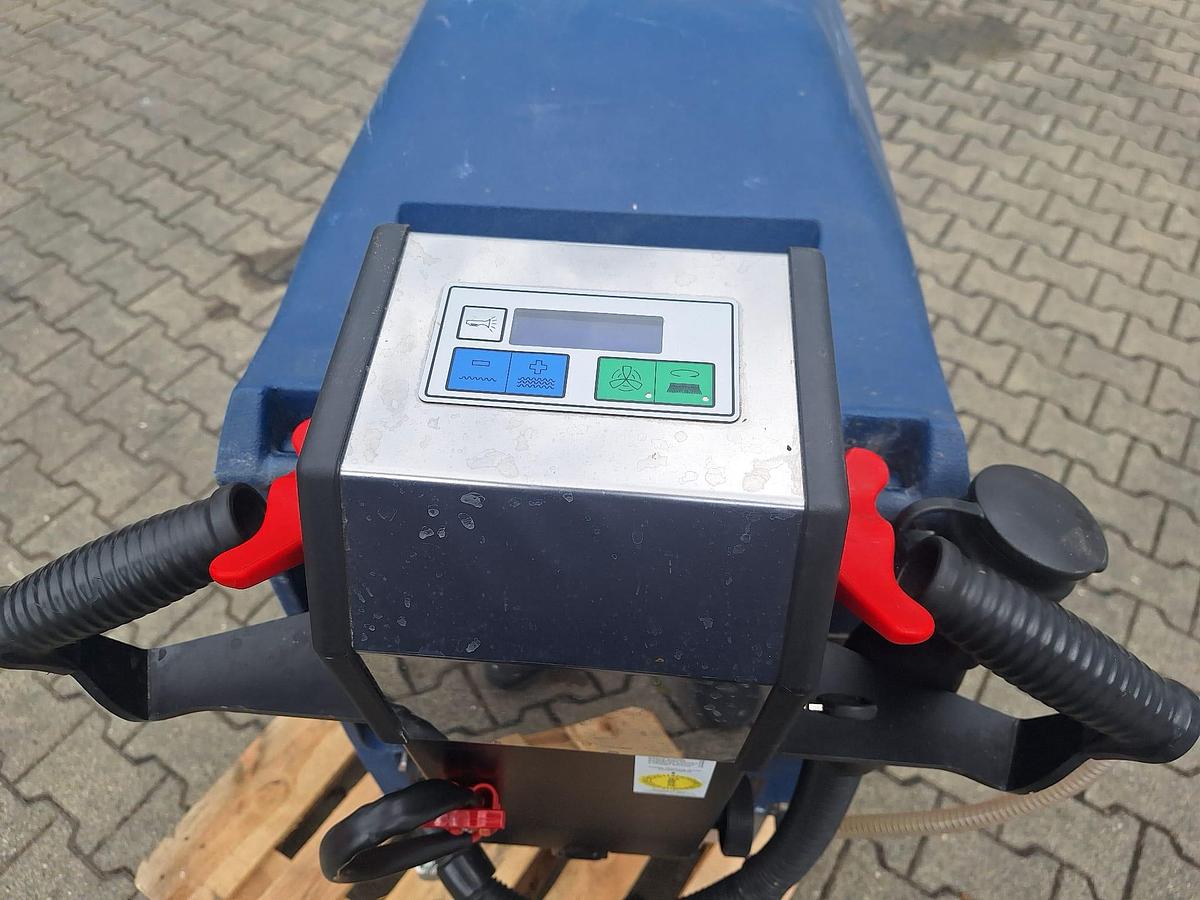 Used 2016 Hefter Cleantech Turnado 55 Scheuersaugmaschine