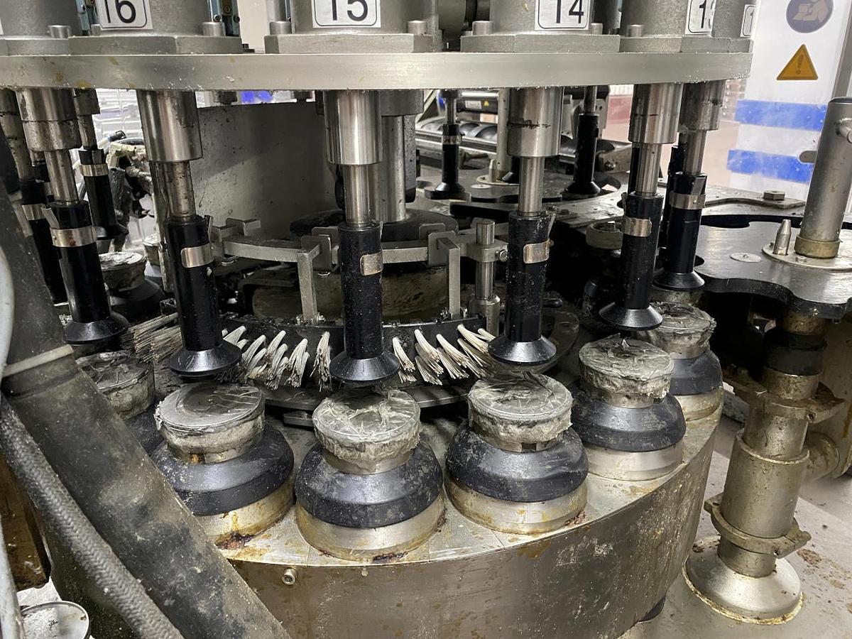 Used 2016 Langguth Modulan 819 Etikettiermaschine (Heißleim)