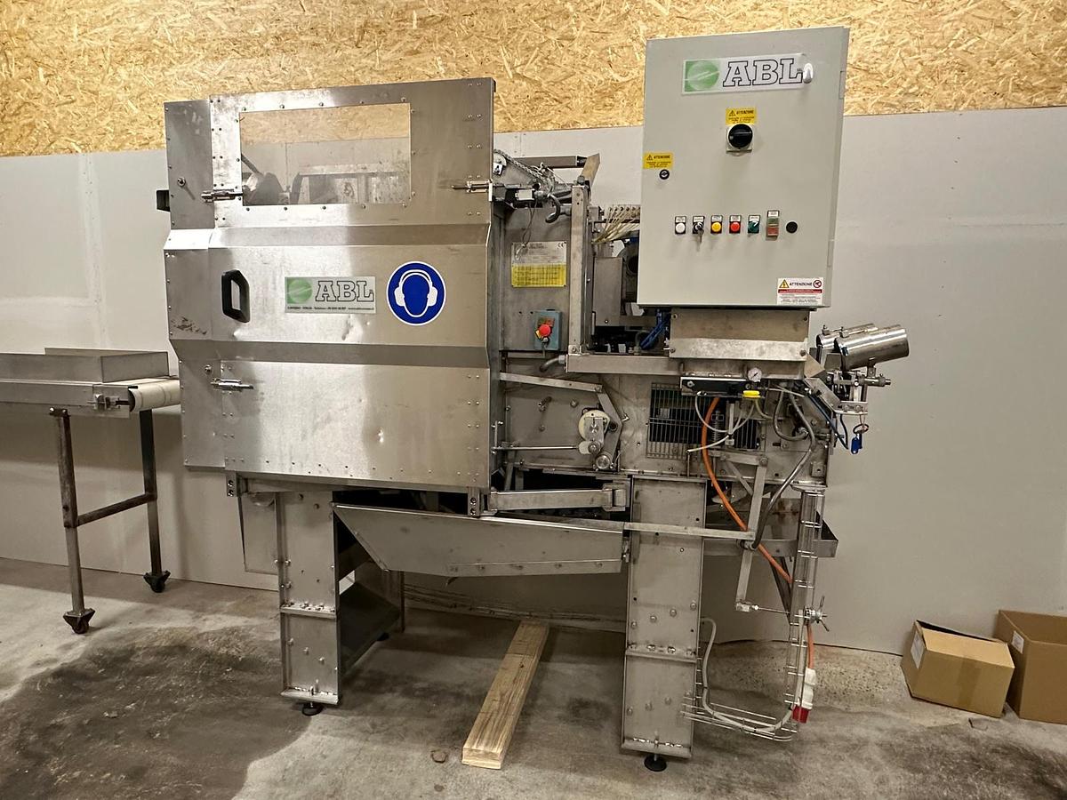 Used 2003 ABL PDS 50 Apfelschäl- und Teilmaschine