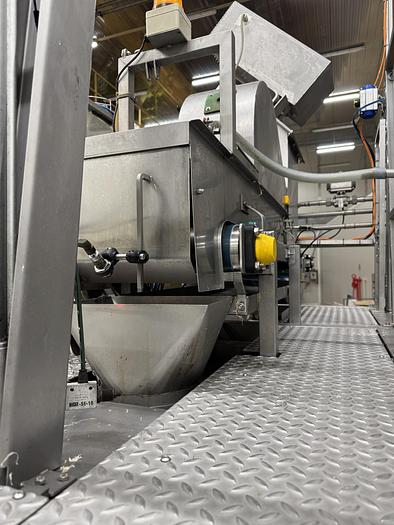 Used Quiel VAE1 Verpackungsanlage für Sauerkraut in Eimer