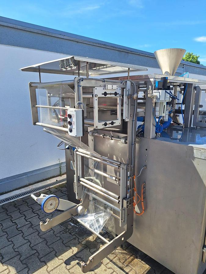 Used 2017 Ishida/Kopas CCW-EM-214, Bj. 2003 und JK 200 F-M-R Servo Abfüll- und Verpackungslinie